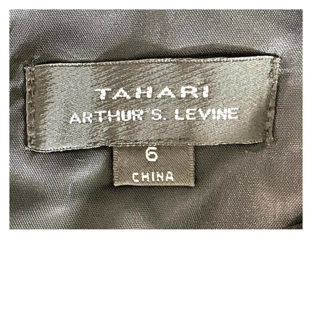 Tahari Cap Sleeve Pleated Seam Bodice Black Dress - Picture 6 of 7